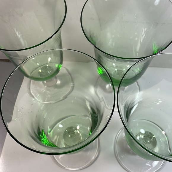 Set of 4 clear green Bohemian crystal glass footed goblets glasses bubble foot - Picture 6 of 8